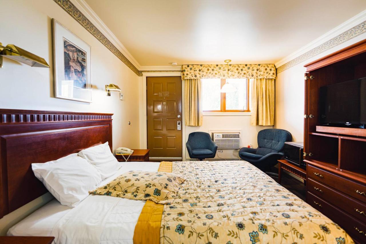 Auberge Harris Saint-Jean-sur-Richelieu Εξωτερικό φωτογραφία
