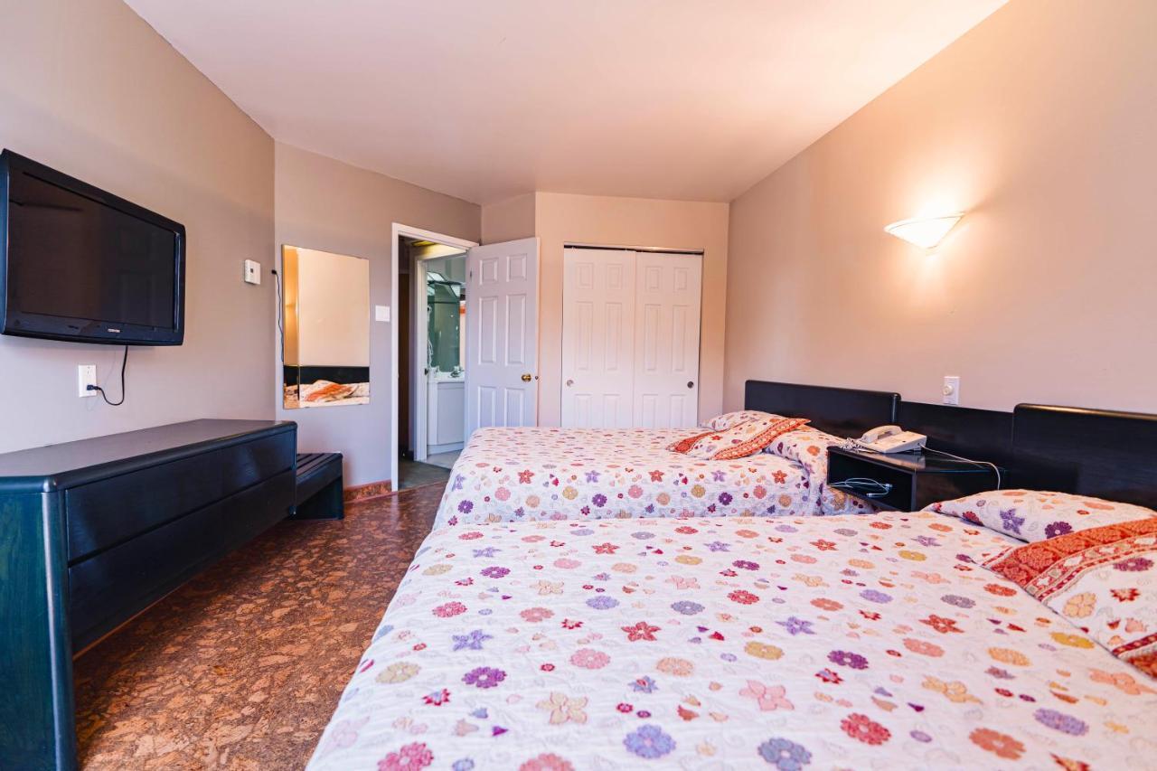 Auberge Harris Saint-Jean-sur-Richelieu Εξωτερικό φωτογραφία