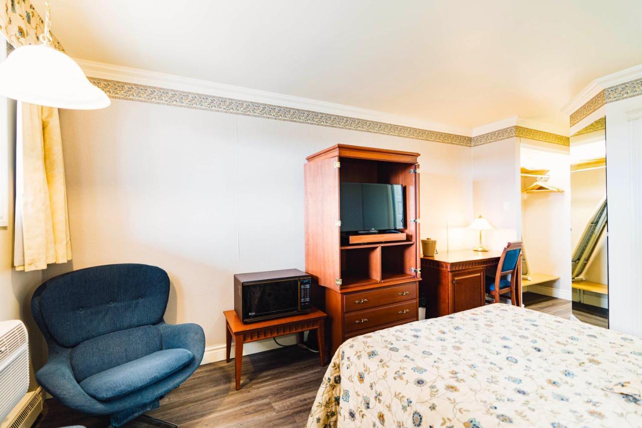 Auberge Harris Saint-Jean-sur-Richelieu Εξωτερικό φωτογραφία