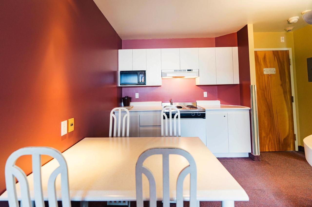 Auberge Harris Saint-Jean-sur-Richelieu Εξωτερικό φωτογραφία