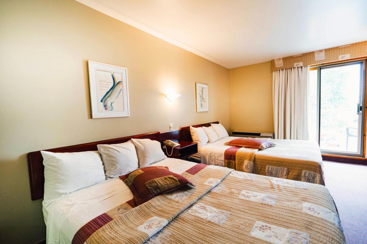 Auberge Harris Saint-Jean-sur-Richelieu Εξωτερικό φωτογραφία