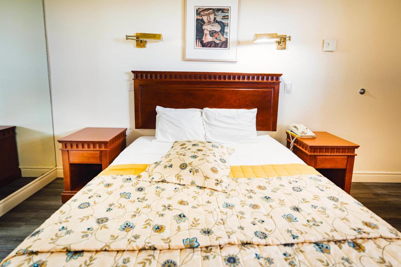 Auberge Harris Saint-Jean-sur-Richelieu Εξωτερικό φωτογραφία