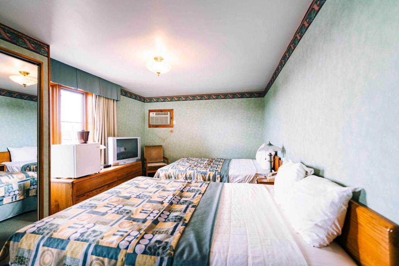 Auberge Harris Saint-Jean-sur-Richelieu Εξωτερικό φωτογραφία