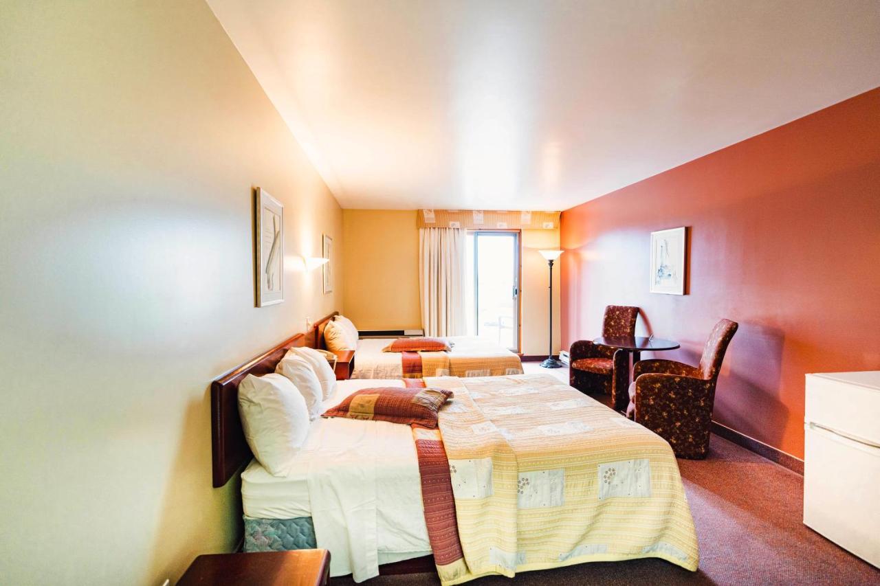 Auberge Harris Saint-Jean-sur-Richelieu Εξωτερικό φωτογραφία