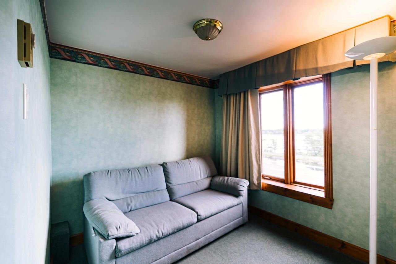 Auberge Harris Saint-Jean-sur-Richelieu Εξωτερικό φωτογραφία