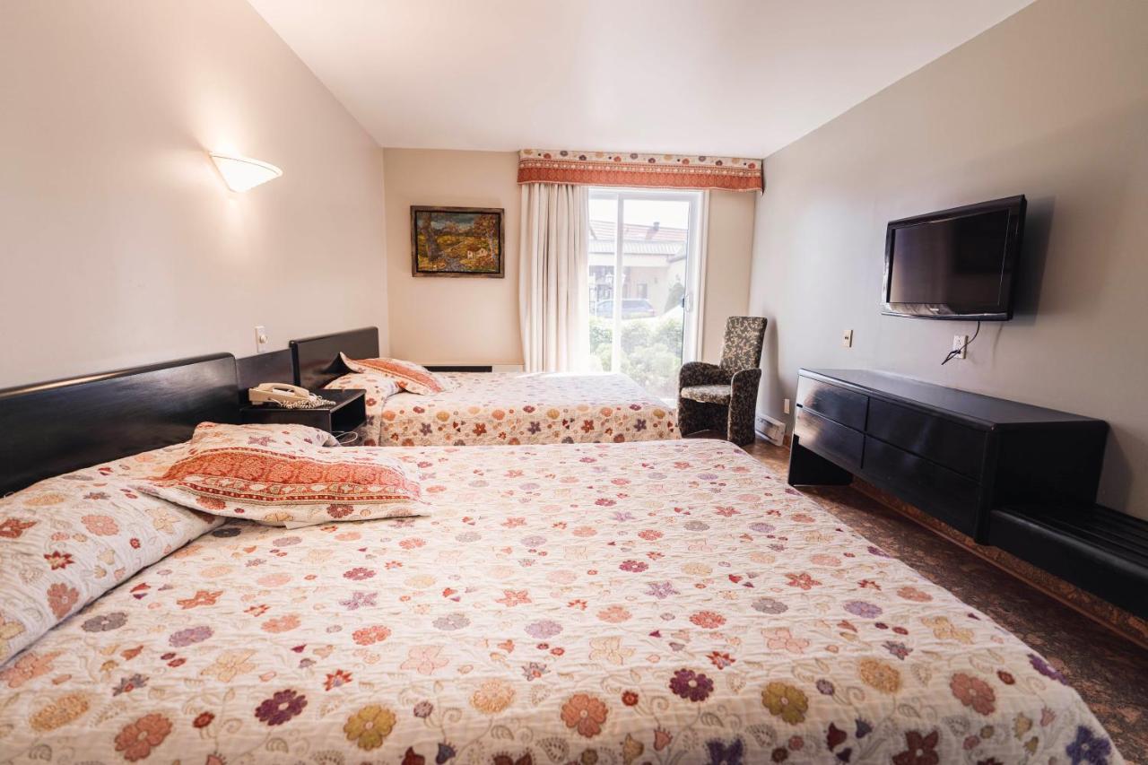 Auberge Harris Saint-Jean-sur-Richelieu Εξωτερικό φωτογραφία