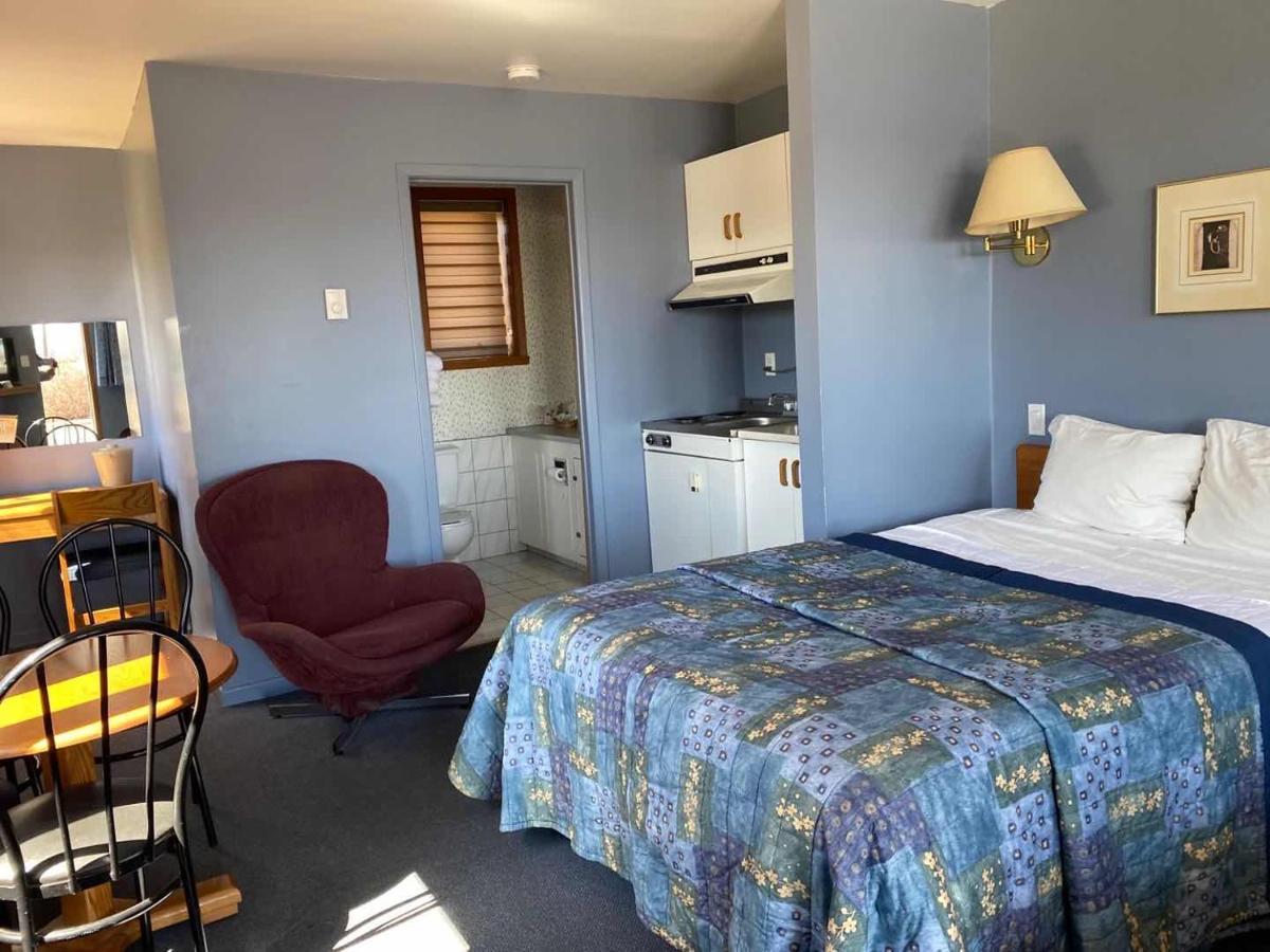 Auberge Harris Saint-Jean-sur-Richelieu Εξωτερικό φωτογραφία