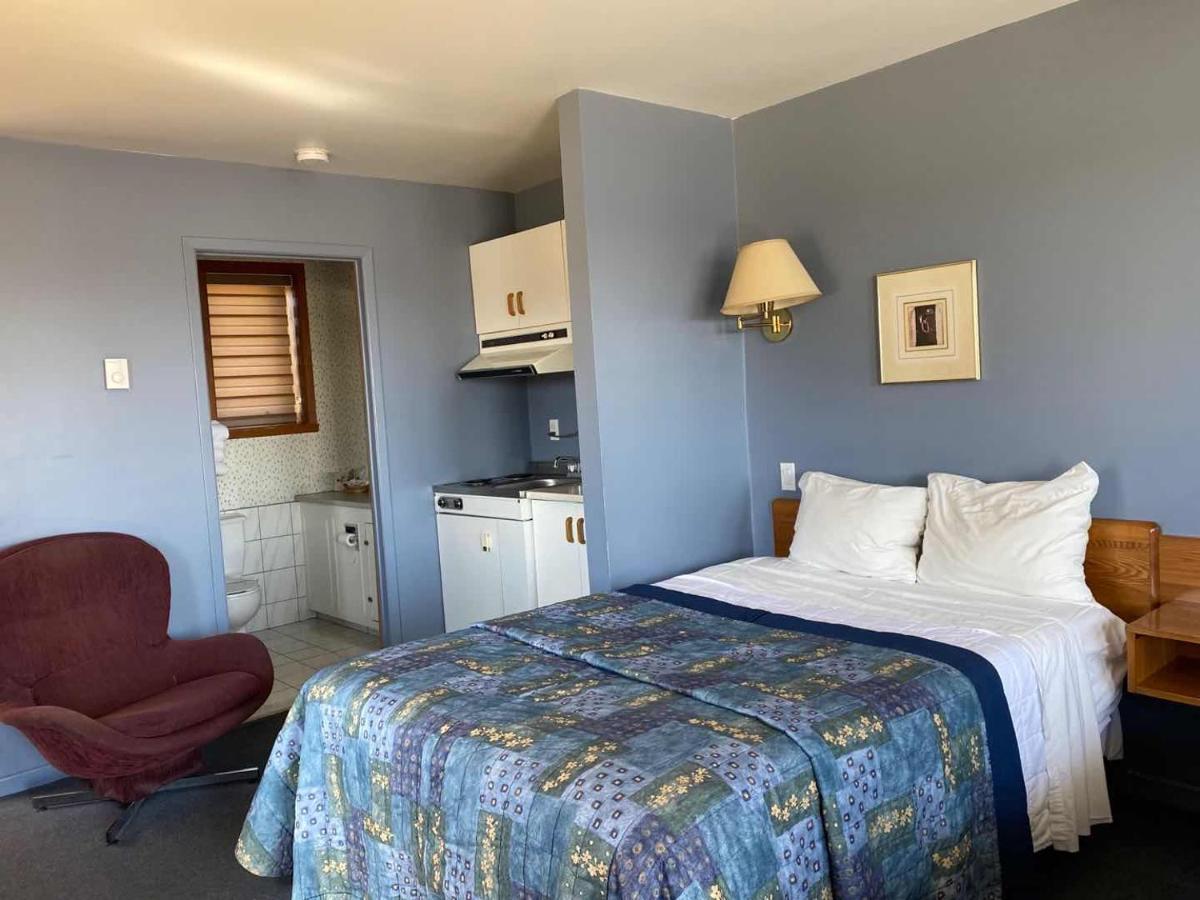 Auberge Harris Saint-Jean-sur-Richelieu Εξωτερικό φωτογραφία