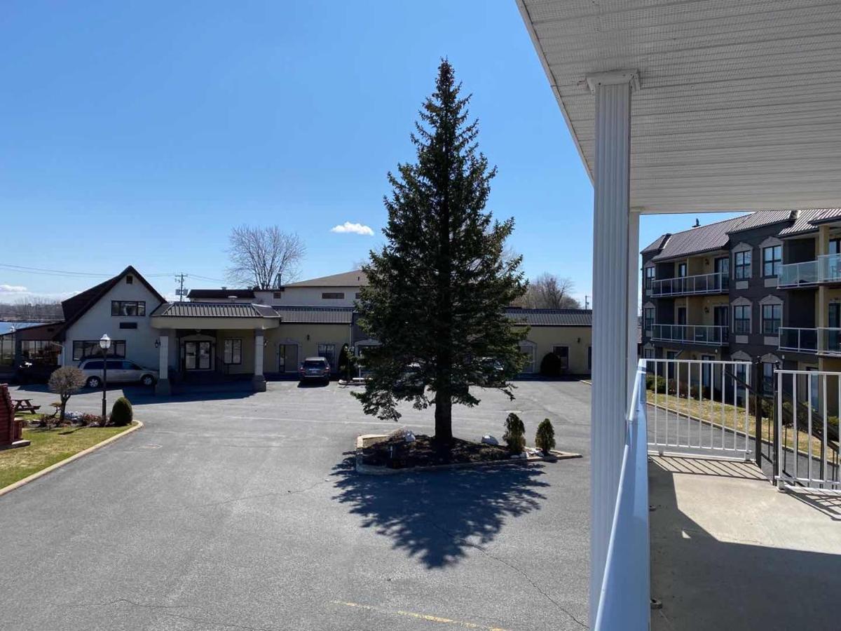 Auberge Harris Saint-Jean-sur-Richelieu Εξωτερικό φωτογραφία