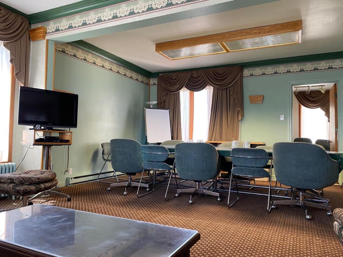 Auberge Harris Saint-Jean-sur-Richelieu Εξωτερικό φωτογραφία